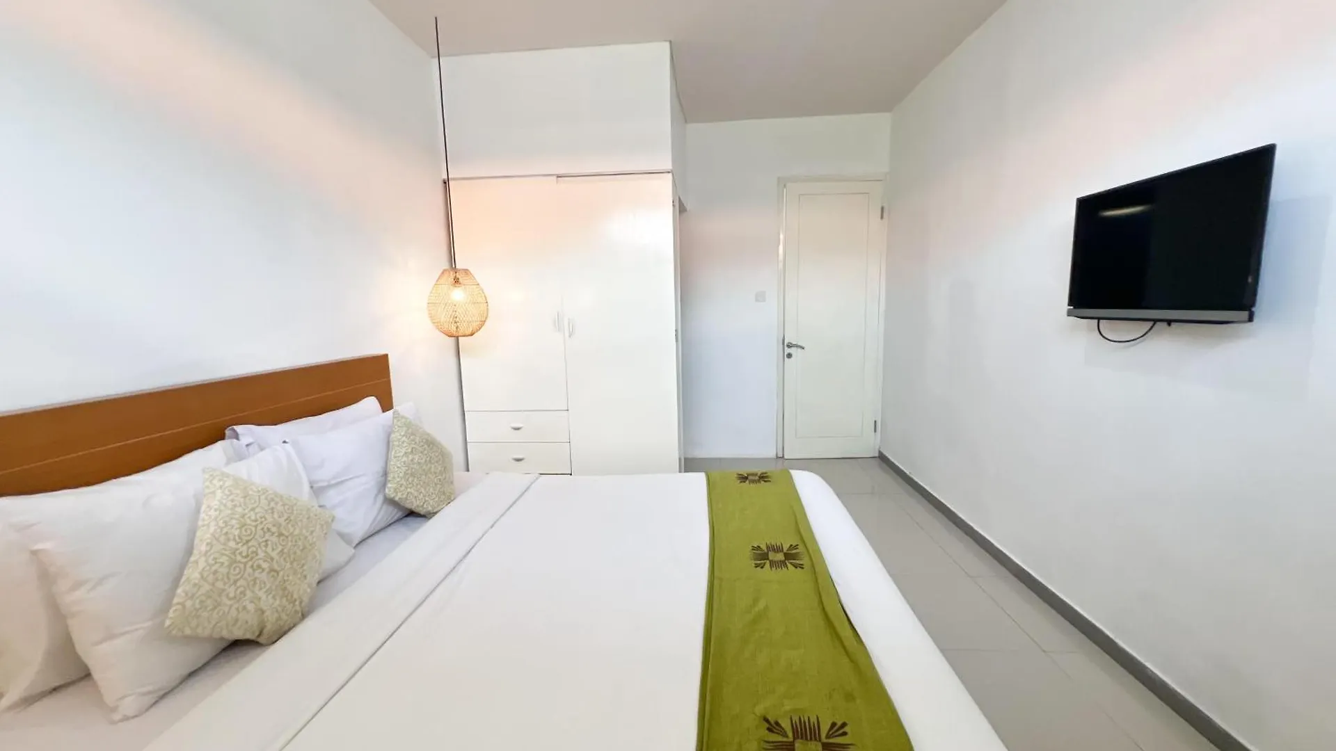 Apple Suite Kerobokan
