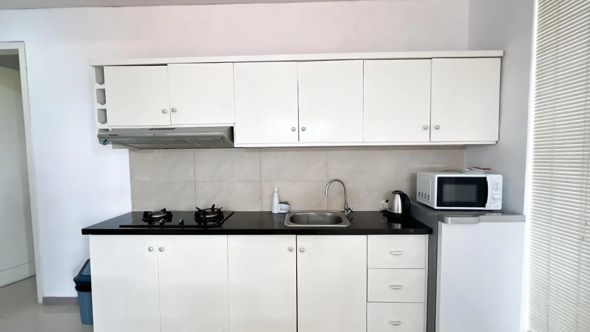 Apple Suite Kerobokan Penzion