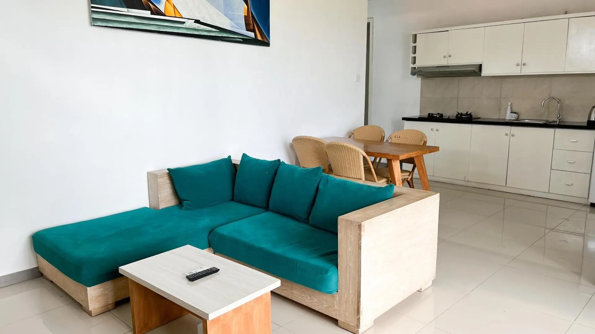 Apple Suite Kerobokan  2*, Kerobokan (Bali) Indonesia